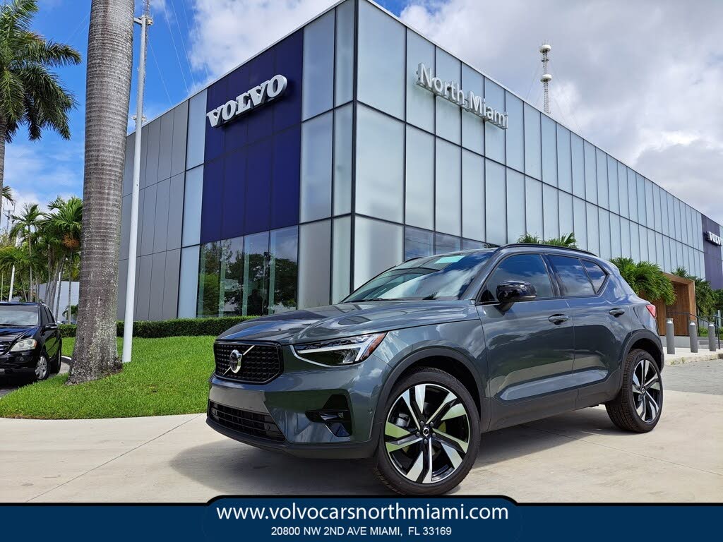 2026 Volvo XC40 B5 Ultra AWD