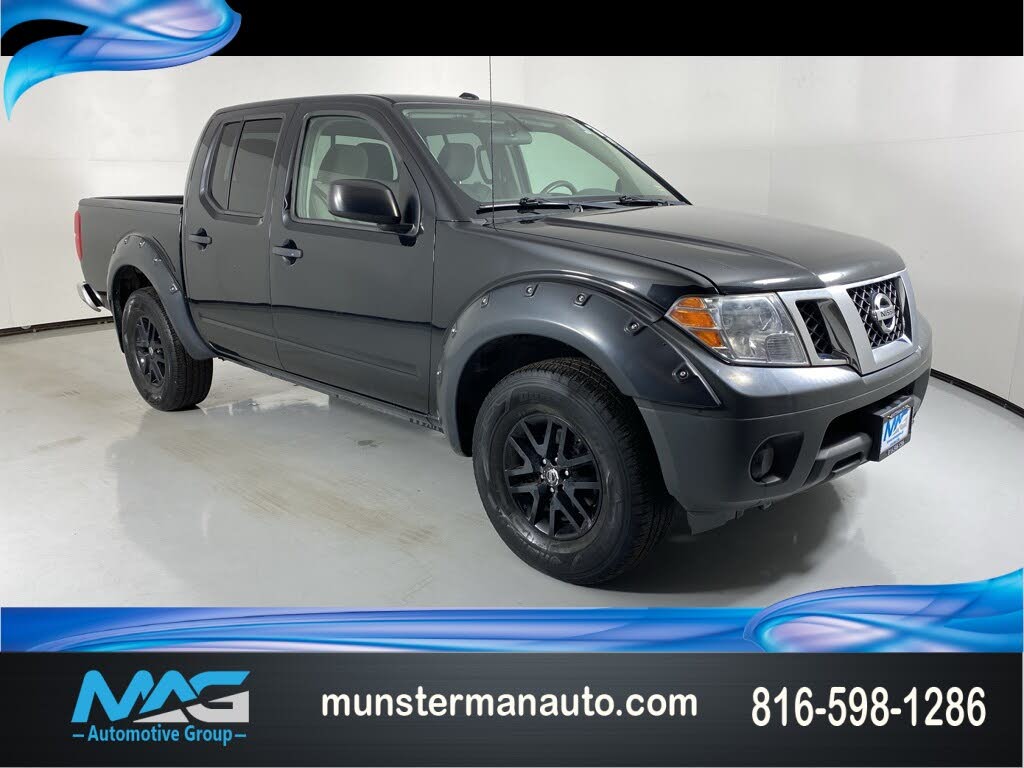 2017 Nissan Frontier SV V6 Crew Cab 4WD