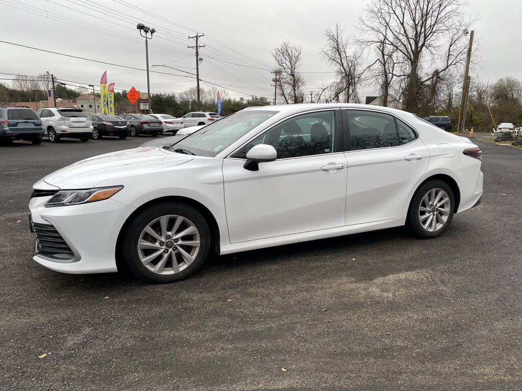 2021 Toyota Camry LE FWD