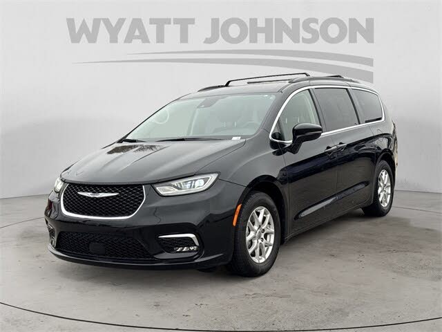 2022 Chrysler Pacifica Touring L FWD