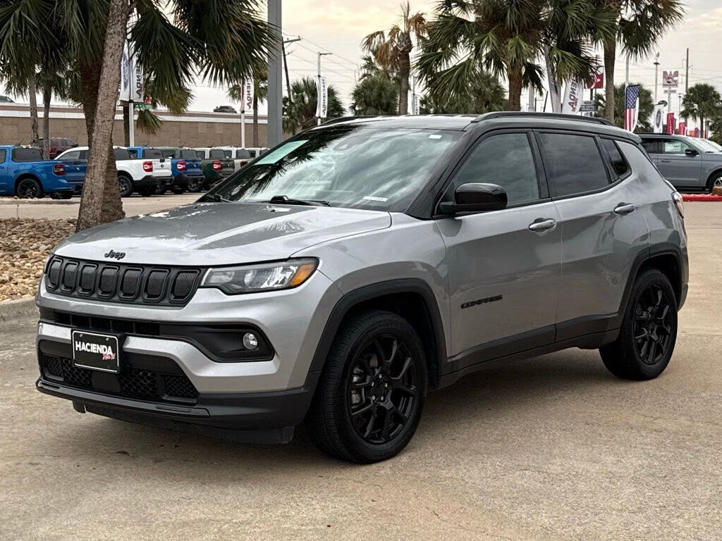 2022 Jeep Compass Altitude FWD