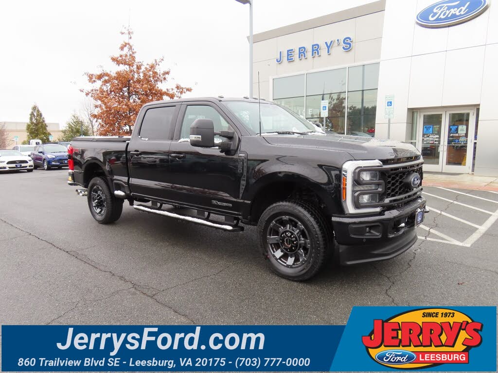 2023 Ford F-350 Super Duty Lariat Crew Cab 4WD