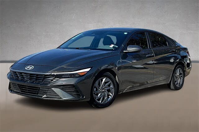 2024 Hyundai Elantra SEL FWD