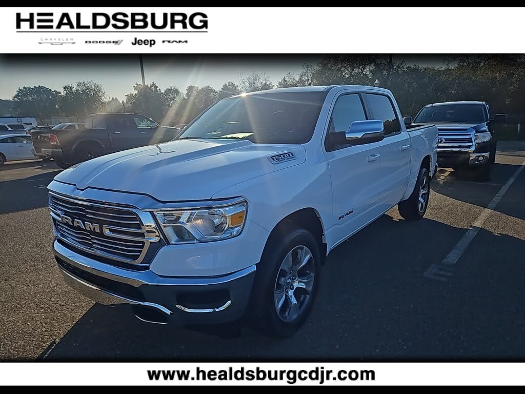 2024 RAM 1500 Laramie Crew Cab 4WD