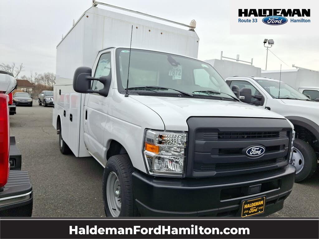 2026 Ford E-Series Chassis E-350 SD Cutaway 138 RWD