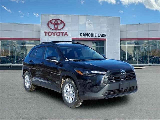 2026 Toyota Corolla Cross LE FWD