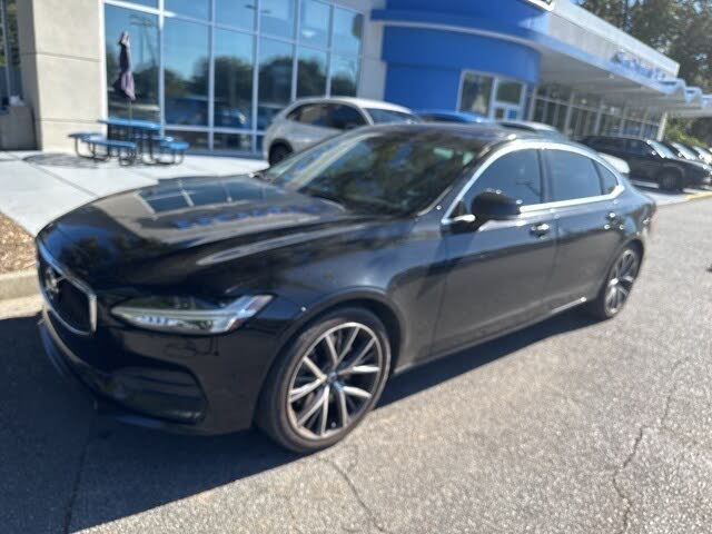 2018 Volvo S90 T6 Momentum AWD
