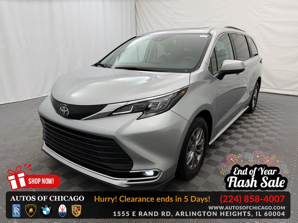 2024 Toyota Sienna XLE 8-Passenger FWD