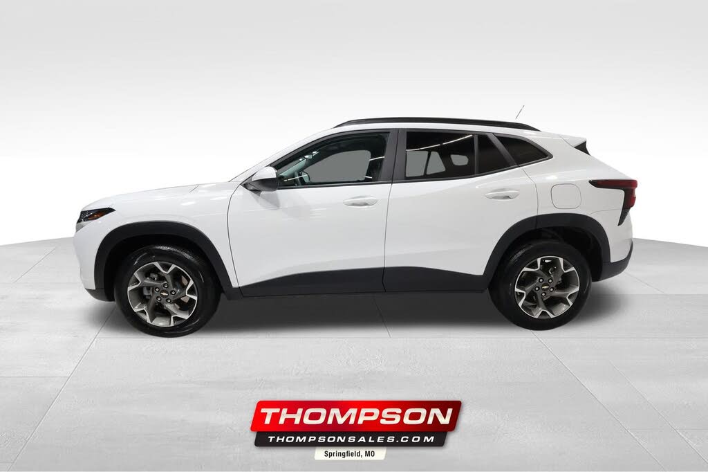 2025 Chevrolet Trax LT FWD