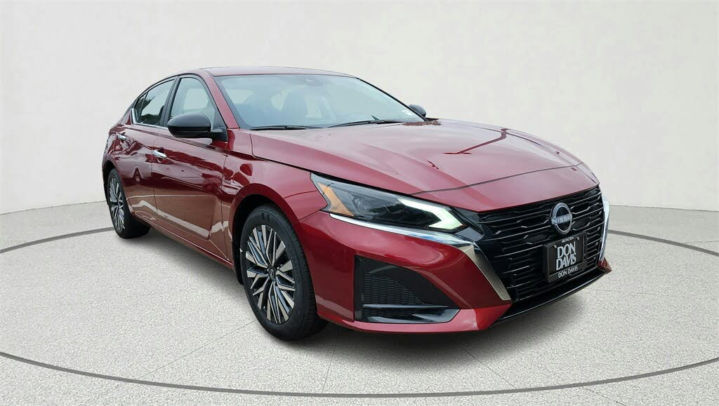 2025 Nissan Altima 2.5 SV FWD