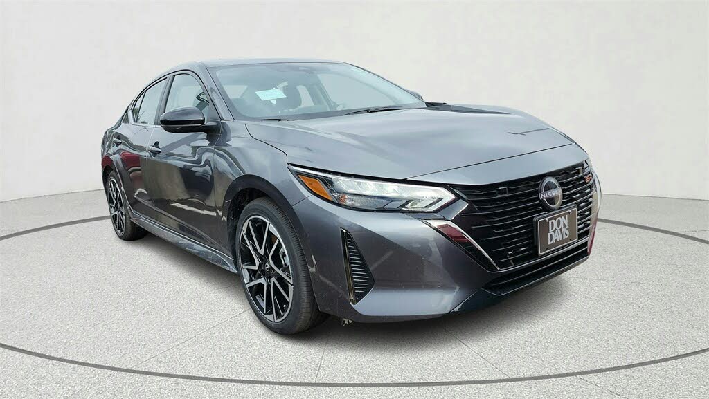 2025 Nissan Sentra SR FWD