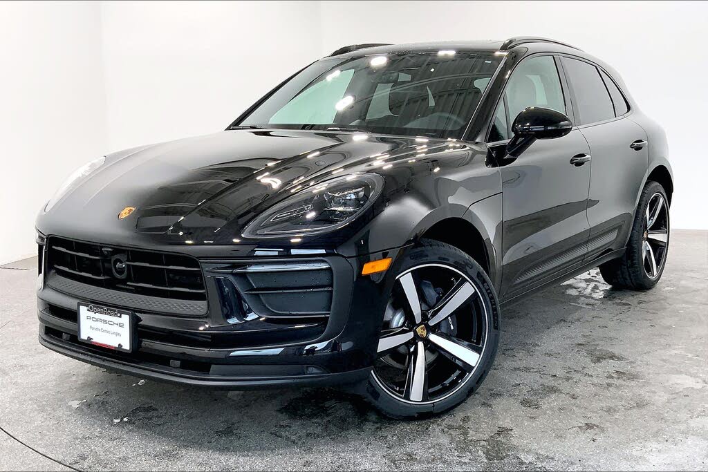 2025 Porsche Macan AWD