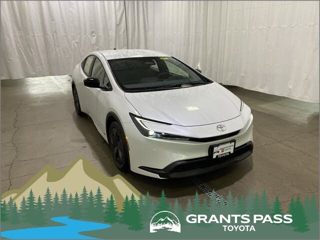 2026 Toyota Prius LE AWD