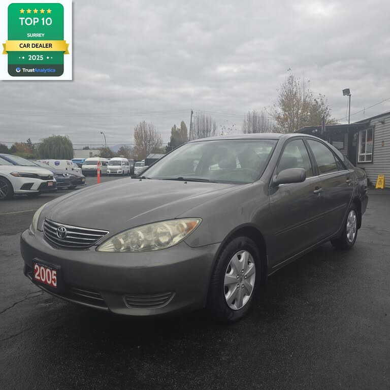 2005 Toyota Camry LE V6 FWD