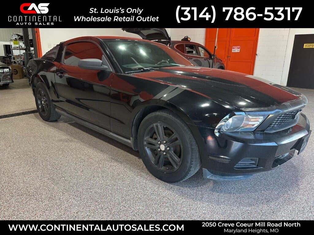 2010 Ford Mustang V6 Coupe RWD