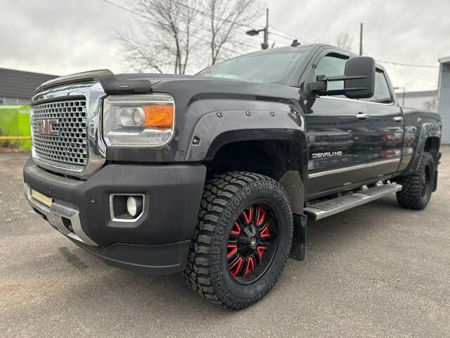 2015 GMC Sierra 3500HD Denali Crew Cab LB DRW 4WD