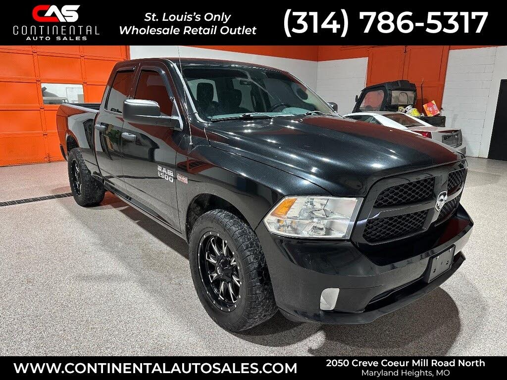 2015 RAM 1500 Express Quad Cab 4WD