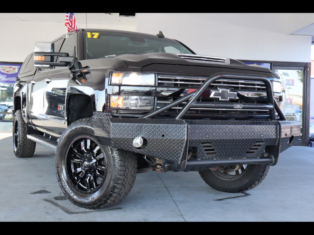 2017 Chevrolet Silverado 2500HD LTZ Crew Cab 4WD