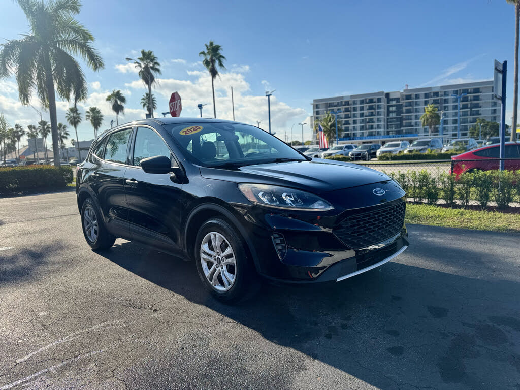 2020 Ford Escape S FWD