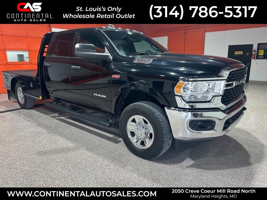 2022 RAM 3500 Chassis Tradesman Crew Cab 4WD
