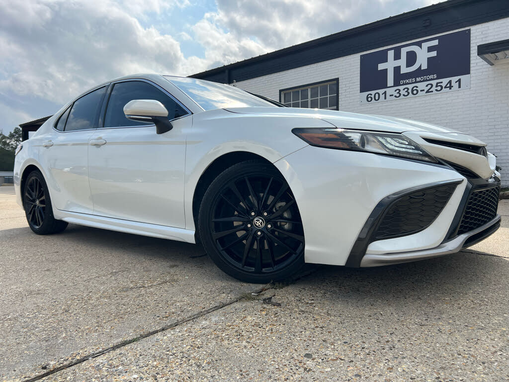2022 Toyota Camry XSE FWD