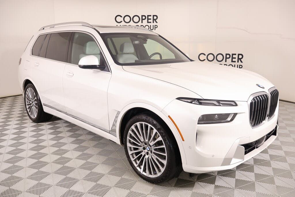 2023 BMW X7 xDrive40i AWD