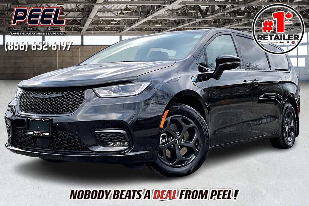 2023 Chrysler Pacifica Hybrid Limited FWD