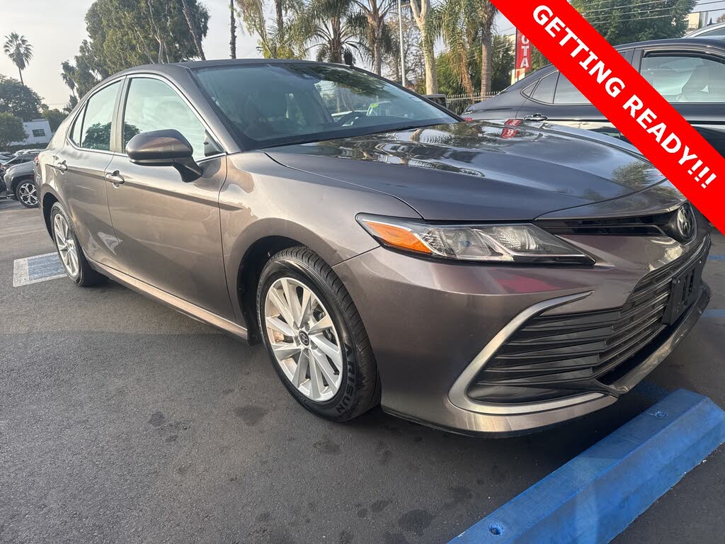 2024 Toyota Camry LE FWD