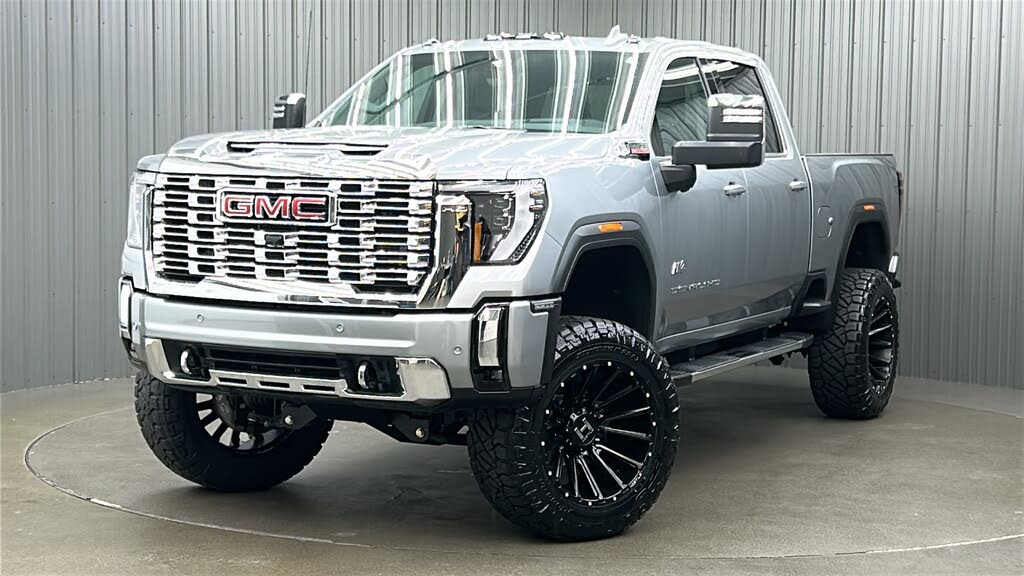 2025 GMC Sierra 3500HD Denali Crew Cab 4WD