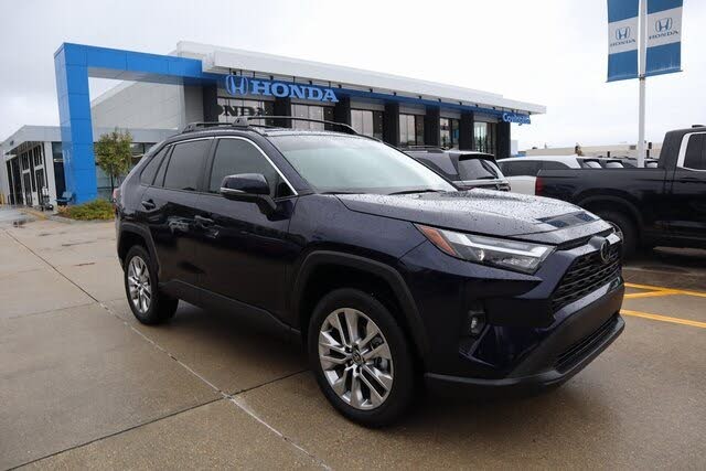 2025 Toyota RAV4 XLE Premium FWD