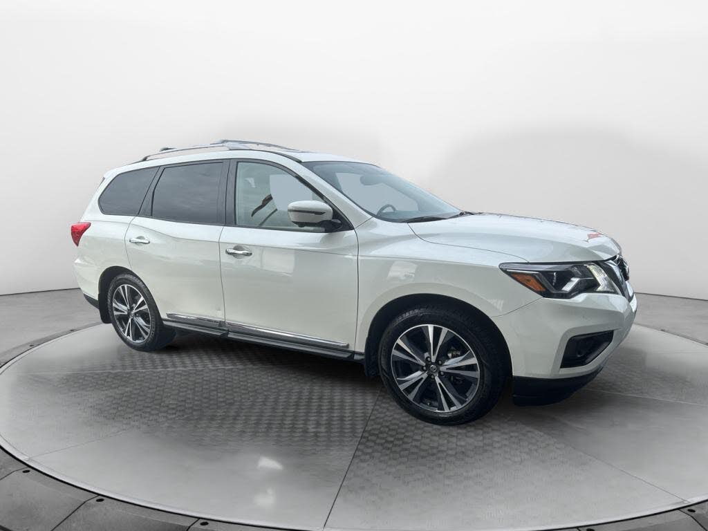 2019 Nissan Pathfinder Platinum FWD