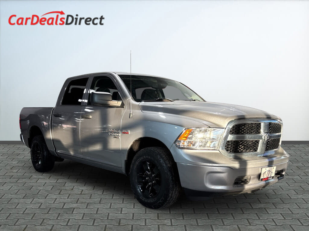 2022 RAM 1500 Classic SLT Crew Cab 4WD