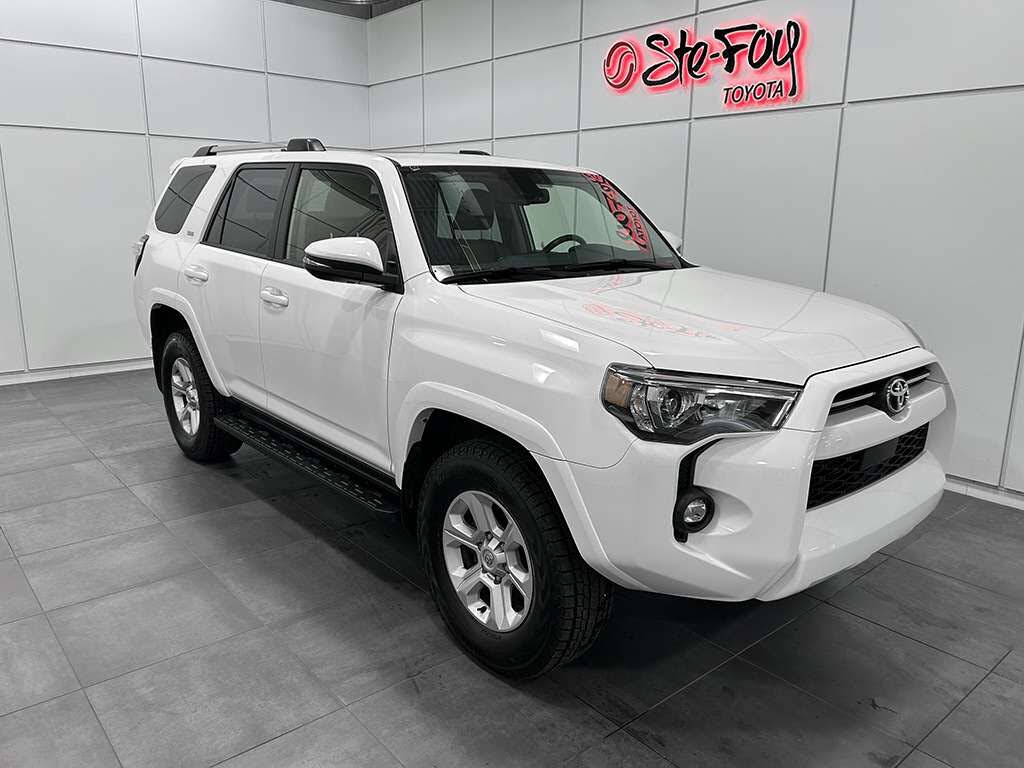 Toyota 4Runner SR5 Premium 4WD 2023