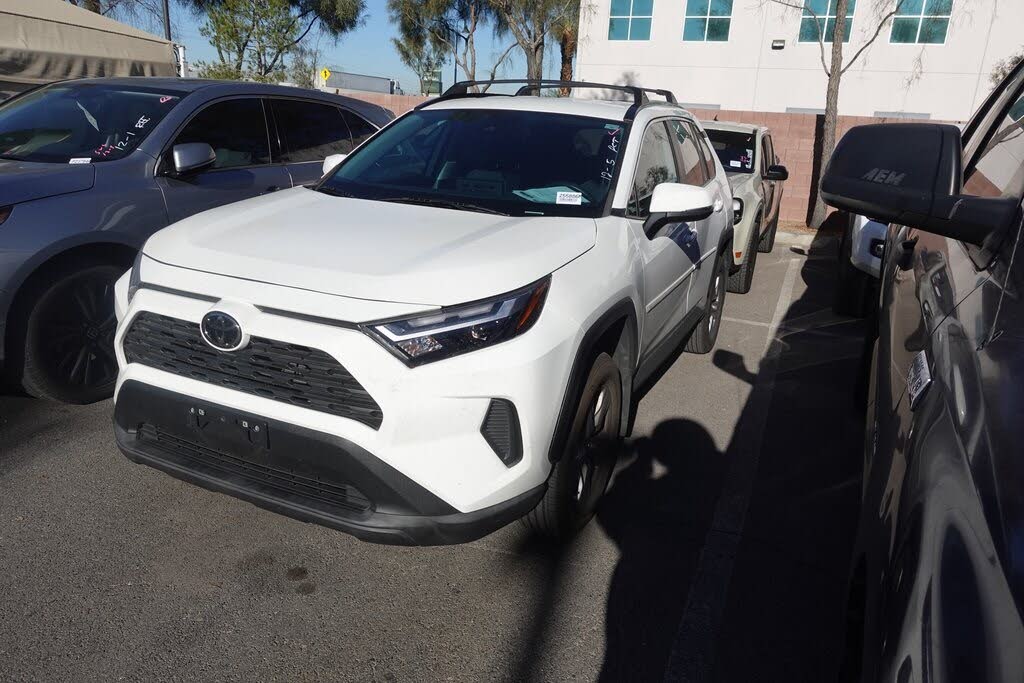 2023 Toyota RAV4 XLE AWD