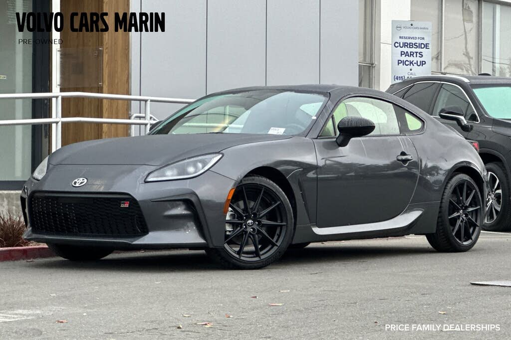 2024 Toyota GR86 Premium RWD