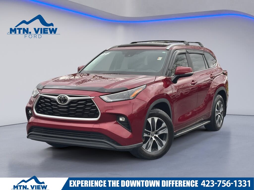 2024 Toyota Highlander LE FWD