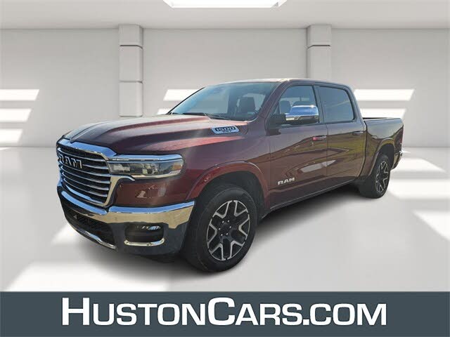 2025 RAM 1500 Laramie Crew Cab 4WD