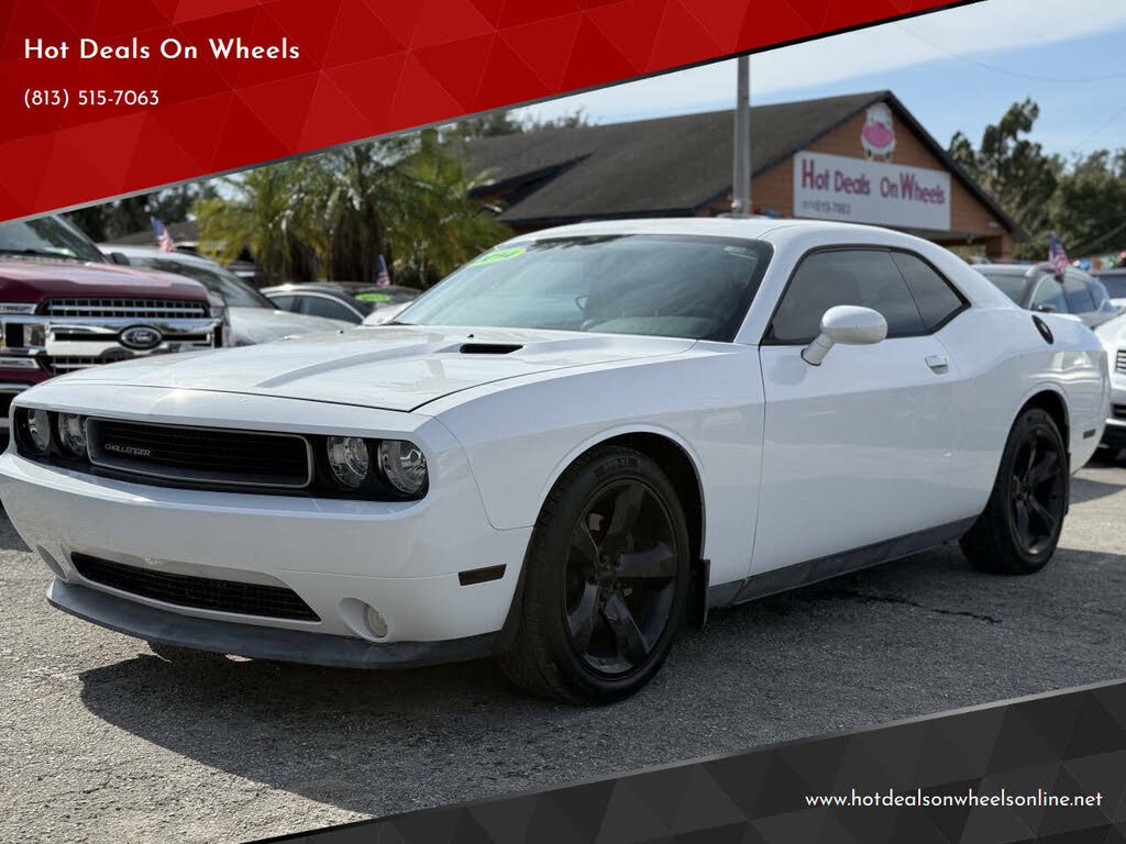 2014 Dodge Challenger SXT RWD
