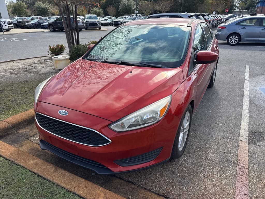 2018 Ford Focus SE Hatchback