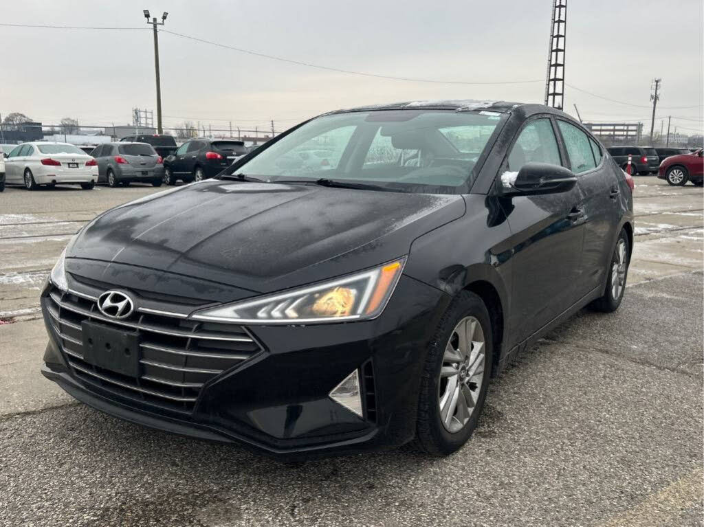 2019 Hyundai Elantra Preferred FWD