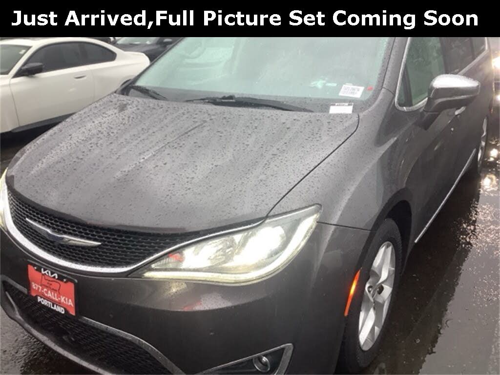 2020 Chrysler Pacifica Limited FWD