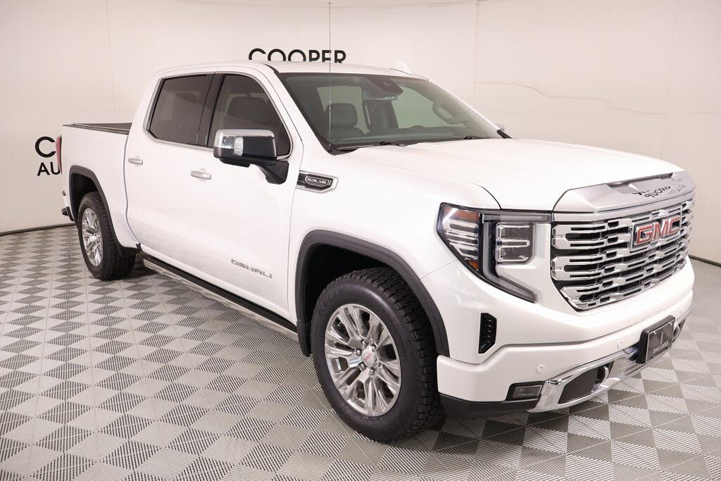 2022 GMC Sierra 1500 Denali Crew Cab 4WD