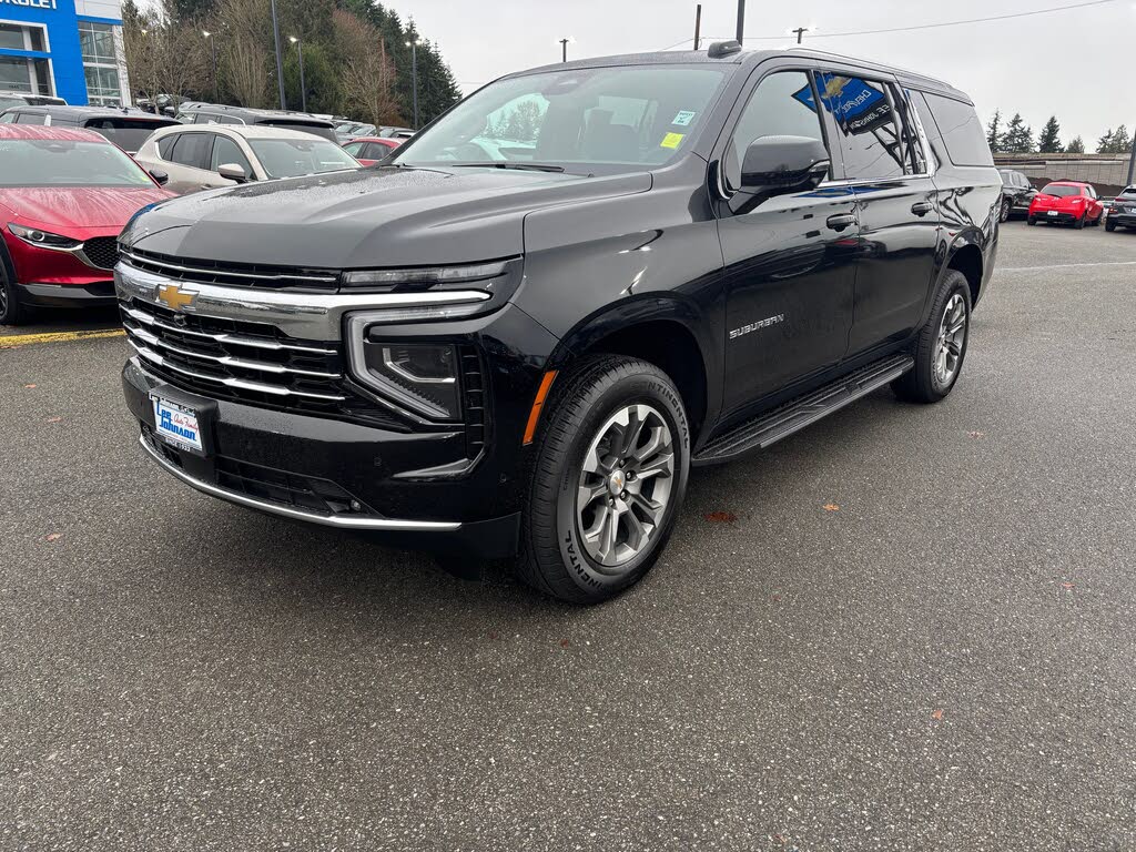 2025 Chevrolet Suburban LT 4WD