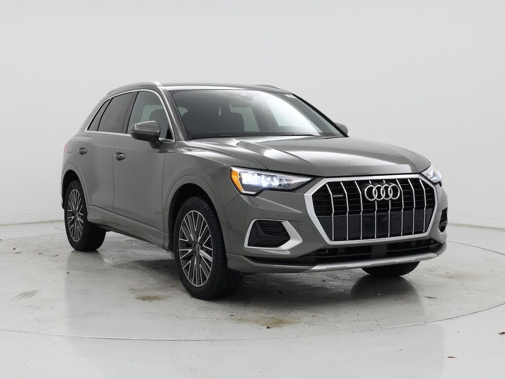2022 Audi Q3 quattro Premium 40 TFSI