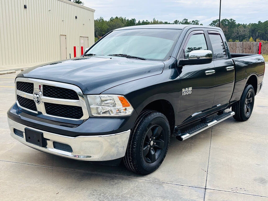 2017 RAM 1500 SLT Quad Cab 4WD