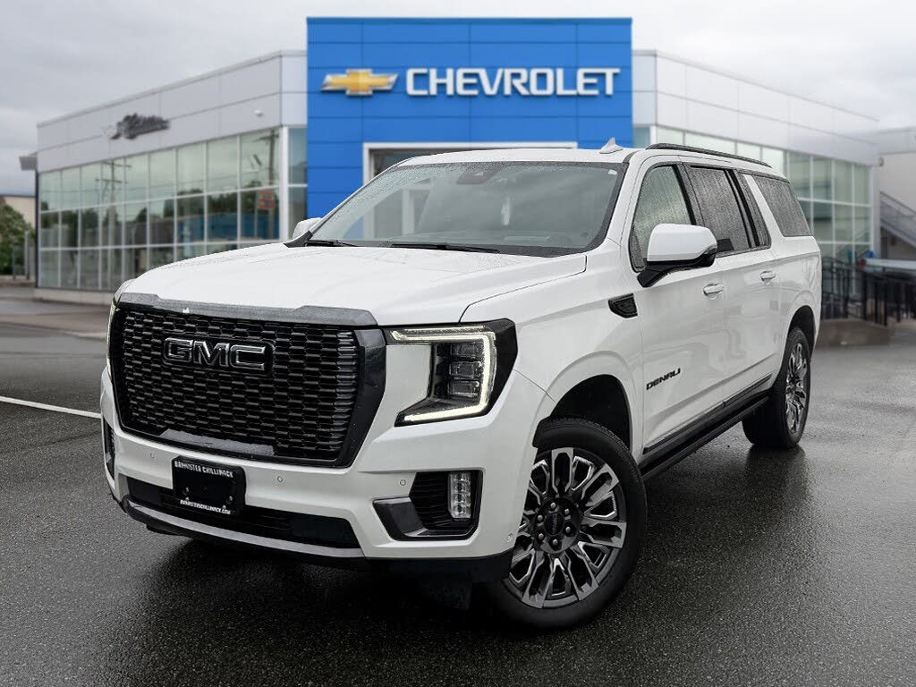 GMC Yukon XL Denali Ultimate 4WD 2023