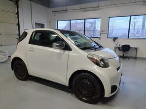 Scion iQ Base