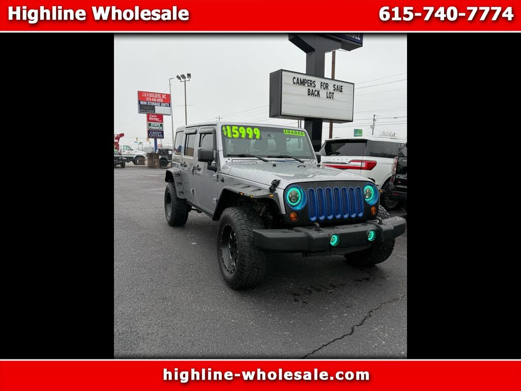 2013 Jeep Wrangler Unlimited Sahara 4WD