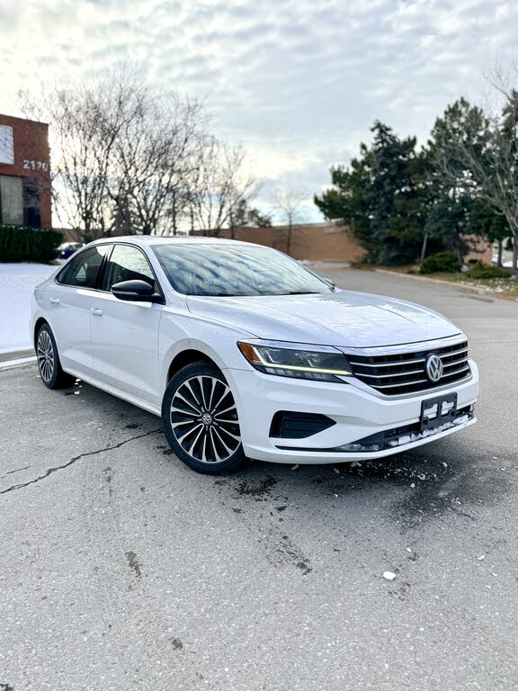 2022 Volkswagen Passat 2.0T Limited Edition FWD