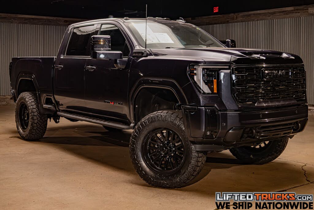 2025 GMC Sierra 3500HD AT4 Crew Cab 4WD